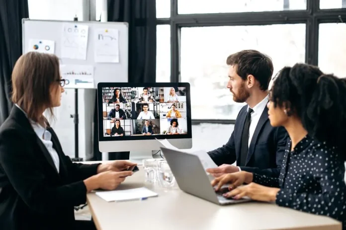 Hybrid work in Tech: Balancing Global Delivery and Onsite Collaboration